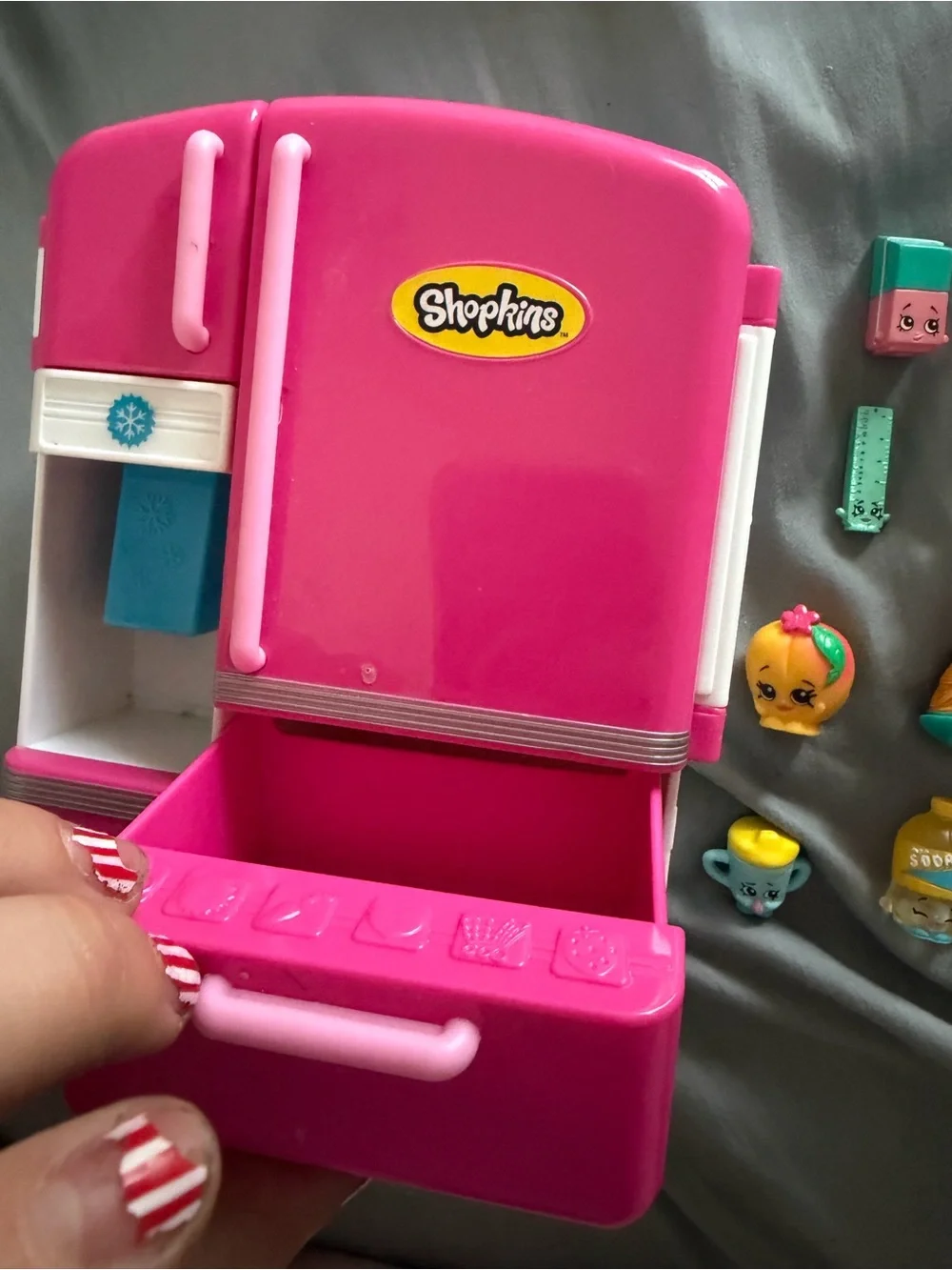 Shopkins assorted cheese average